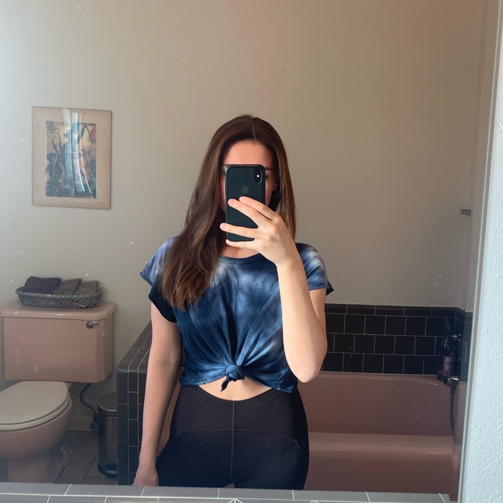 Tee shirt